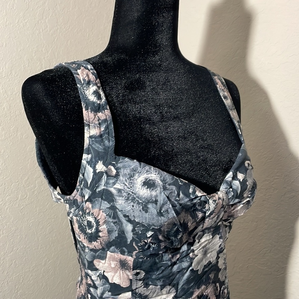 One of a kind boutique dress - Picture 2 of 6